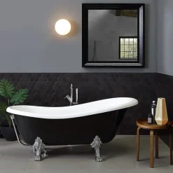 Baignoire Classique Noire Et Blanche Avec Pieds Argentés Romantica