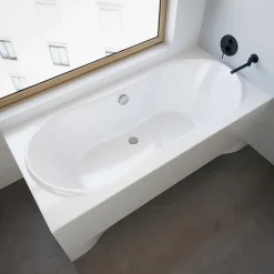 Baignoire rectangulaire 180 x 80 LONG acrylique blanc + avec Tablier + Pieds + Vidage à chromé