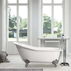 Baignoire sur pieds en fonte petite taille ASHFORD Blanche 138 cm Pieds chromes