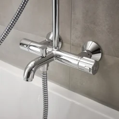Colonne bain douche thermostatique HANSGROHE Vernis Blend 200 chromé