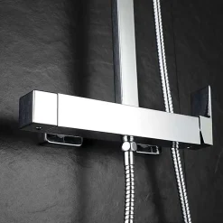 Colonne de douche carrée EXTRA FLAT, 73-122 cm, finition chrome poli, en laiton Kibath