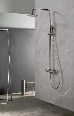 Colonne de douche externe CURVED Mitigeur monocommande Canon de fusilChroméNoir matCanon de fusilOr brosséOr rose brossé Colonne