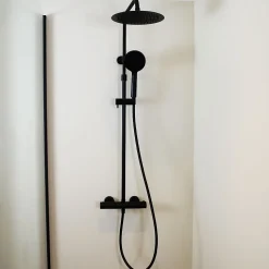 Colonne de douche thermostatique noir Essebagno Luisa