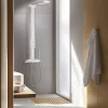 Colonne de douche thermostatique hydromassante avec tablette, pomme de tête et flexible, en aluminium anodisé gris, Valentin Isme