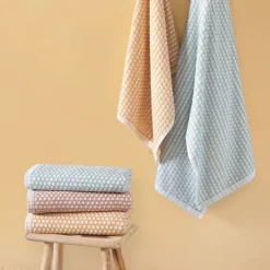 Drap de bain 100x150 cm pur coton motifs quadrillés collection GLOW marron