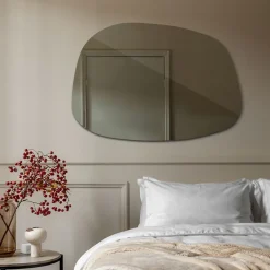 Grand Miroir Irrégulier Tulup 91 x 66 cm pour le maquillage