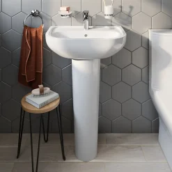 Lavabo en céramique blanche l.57 cm Cavally GoodHome