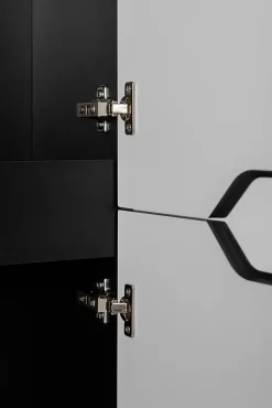 Meuble colonne de salle de bain suspendu MODERN noir 35 x 136 cm