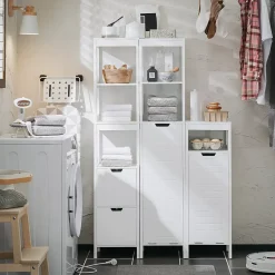 Meuble Colonne de Salle de Bain avec étagères et Panier à Linge, BZR123-W, SoBuy