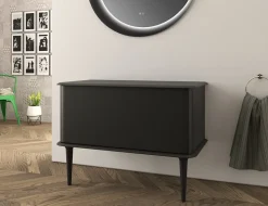 Meuble sous-vasque à suspendre l.95 cm avec plan de toilette et pieds H.29 cm, noir mat, Idra