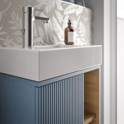 Meuble vasque Bleu azur mat de salle de bain 55x24x59cm (LxPxH) 1 porte à gauche + 2 cases rangement - BELDIVO