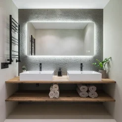 Miroir à bord poli 120x60 cm avec rétroéclairage périmétrique, interrupteur tactile et système antibuée