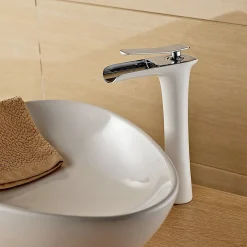 Mitigeur cascade Blanc pour Lavabo Chromé Design Moderne