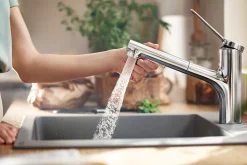 Mitigeur de cuisine avec douchette extractible chromé Hansgrohe Zesis M33 H. 219mm