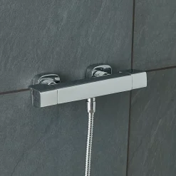 Mitigeur de douche thermostatique chromé GoodHome Teesta