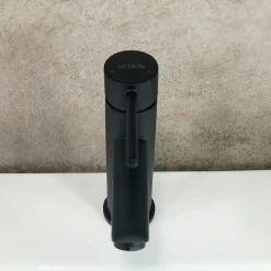 Mitigeur de lavabo à bec court Noir