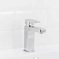 Mitigeur de lavabo chromé GoodHome Pazar