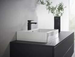 Mitigeur de lavabo noir mat Hansgrohe Vernis Shape 100