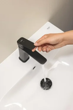 Mitigeur de lavabo noir taille M, Grohe Dice