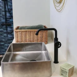 Mitigeur lavabo haut noir Essebagno Indus
