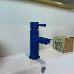 Mitigeur lave mains bleu Essebagno Luisa