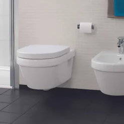 Pack WC sans bride VILLEROY ET BOCH Architectura abattant + bâti-support sol et mur + plaque chromée brillant + Tabouret bois