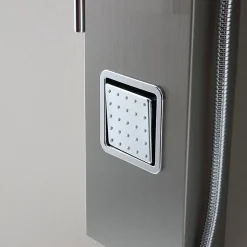 Panneau De Douche Hydromassante En Acier Chromé Avec Design Carré