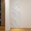 Panneau mural de douche effet blanc marbre 100 x 210 cm mural aluminium - Étanche, durable et facile à nettoyer