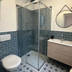 Paroi de douche accès en angle 2 verres fixes + 2 portes coulissantes YOKO 80 x 70 cm