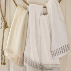 Parure de bain 6 pièces JULIET Blanc 520g/m2