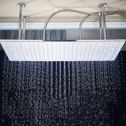 plafonnier chrome LED 80x40 cm avec 4 piliers