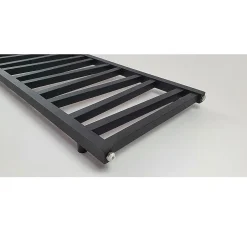 Radiateur sèche-serviettes eau chaude design CYRKA 97 x 50 cm noir mat