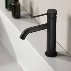 Robinet à bec court pour salle de bain couleur noir mat - DILECI