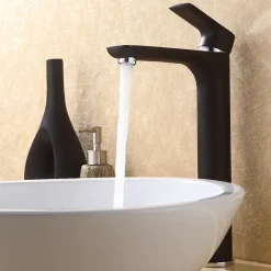 Robinet de lavabo de haute qualité Robinet de salle de bain 4025CB en noir mat