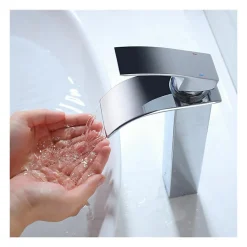 Robinet de salle de bain à bec haut cascade en laiton mitigeur de lavabo robinet de lavabo chromé design moderne