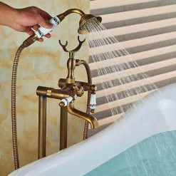 Robinet melangeur sur colonnes retro pour baignoire FLORINA or ancien