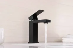 Robinet, mitigeur de lavabo pour salle de bain carré (Noir) LuxuryBain