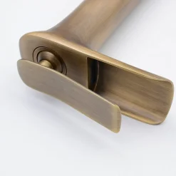 Robinet pour vasque antique laiton finition bronze