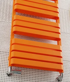 Sèche-serviette eau chaude orange de 1695mm de haut/600mm de large - 1410 Watt - WAR1695/600TSX2003