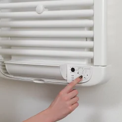 Sèche-serviettes électrique à inertie fluide Deltacalor Stendino 750W + soufflerie 1000W blanc