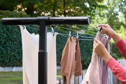 Séchoir à linge Hangout noir 50 m Brabantia