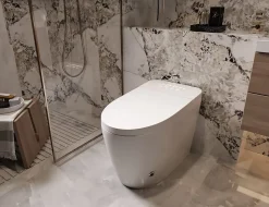 Toilette japonaise Nashi OVIAN PLUS SORTIE VERTICALE, WC lavant automatique, avec stérilisation UV gamme supérieure
