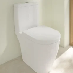 WC à poser compact sans bride sortie horizontale VILLEROY ET BOCH Avento avec abattant frein de chute + Nettoyant