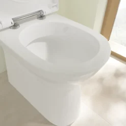 WC à poser sans bride surélevé sortie horizontale VILLEROY & BOCH O.novo avec abattant frein de chute + Nettoyant